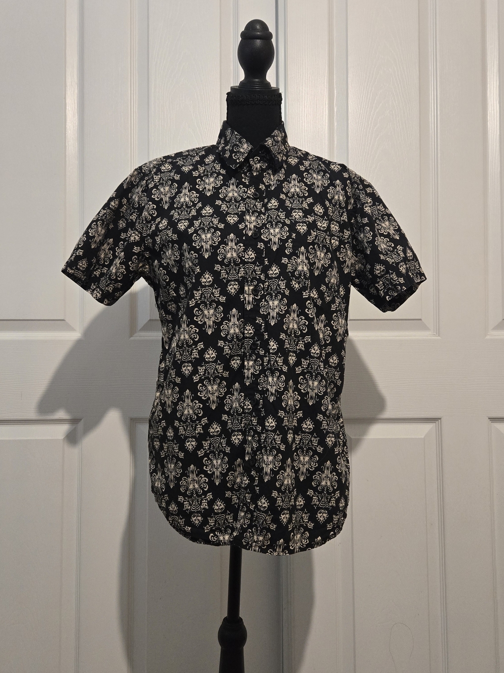 Disney Black Short-Sleeve Button-Down Shirt with Cream Print